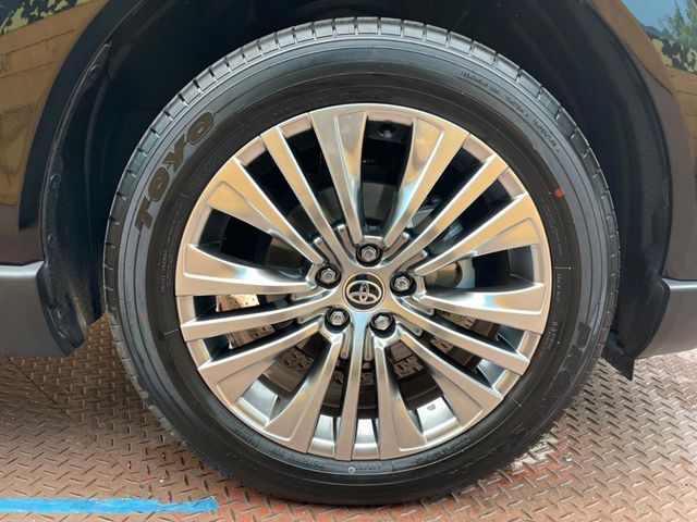 TOYOTA HARRIER HYBRID 2024