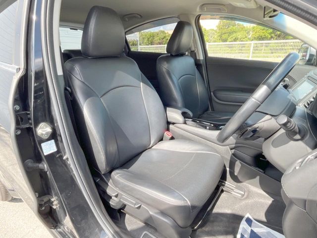 HONDA VEZEL HYBRID 2015