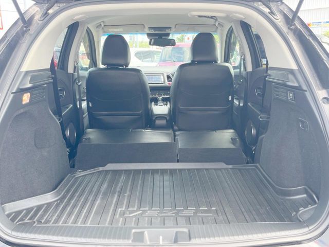 HONDA VEZEL HYBRID 2015