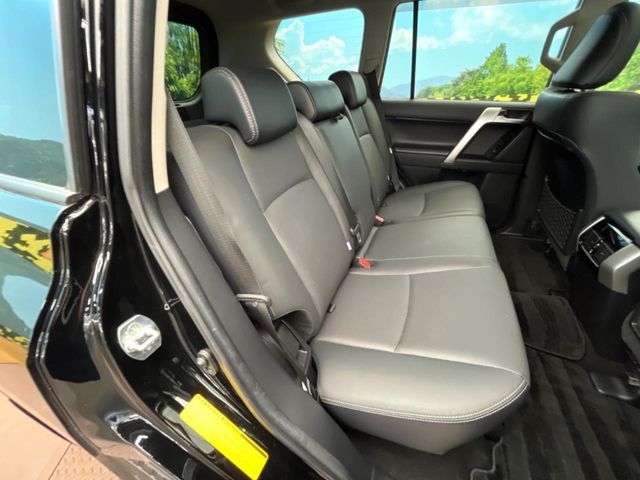 TOYOTA LANDCRUISER PRADO 2023