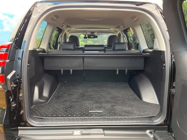 TOYOTA LANDCRUISER PRADO 2023