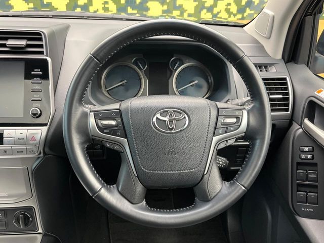 TOYOTA LANDCRUISER PRADO 2023