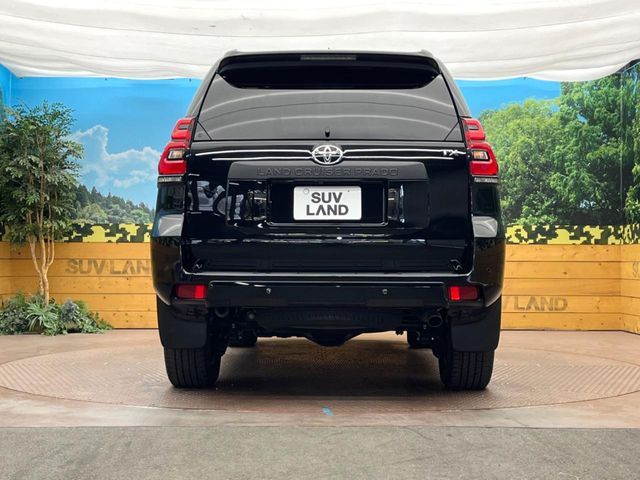 TOYOTA LANDCRUISER PRADO 2023
