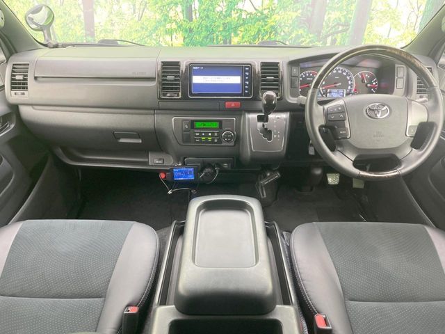 TOYOTA HIACE van 2WD 2019