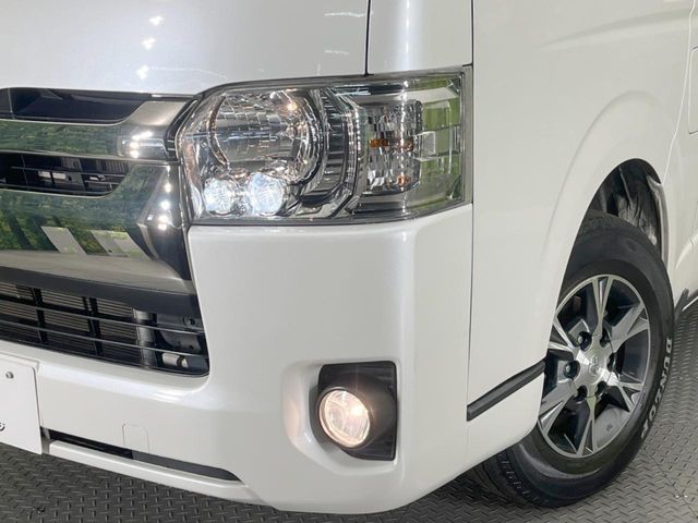 TOYOTA HIACE van 2WD 2019