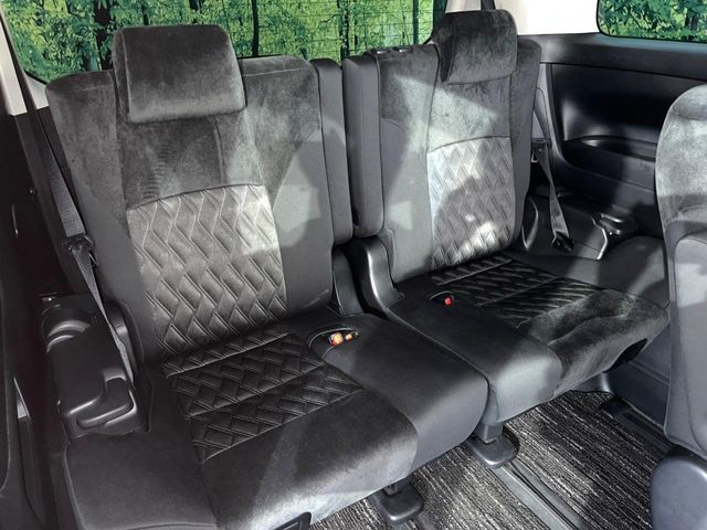 TOYOTA ALPHARD 4WD 2018