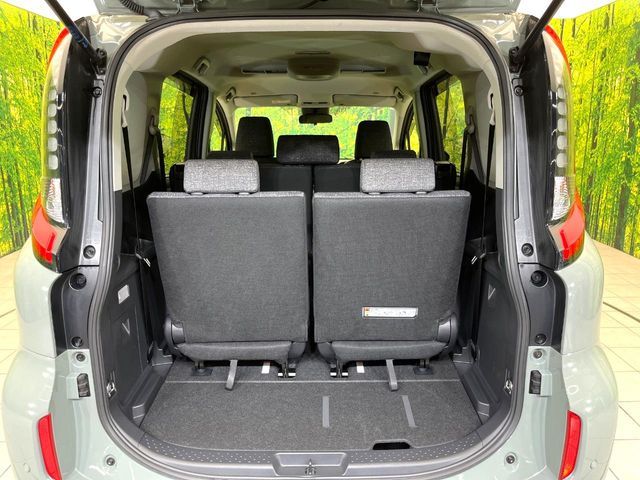 TOYOTA SIENTA HYBRID 2024