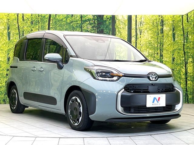 TOYOTA SIENTA HYBRID 2024