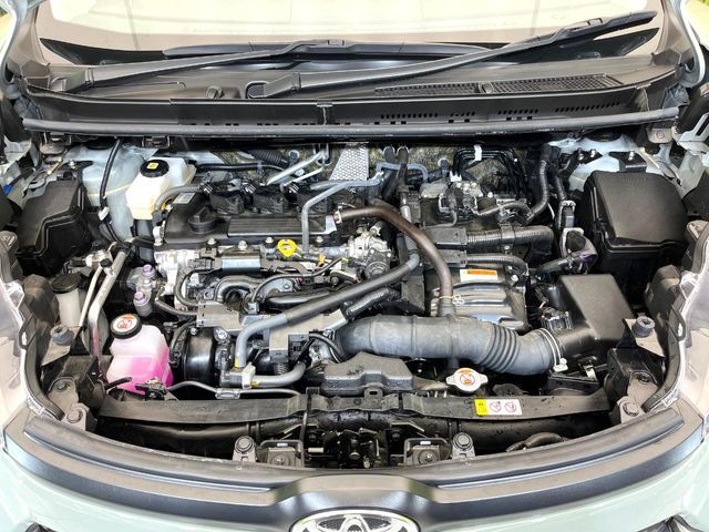 TOYOTA SIENTA HYBRID 2024