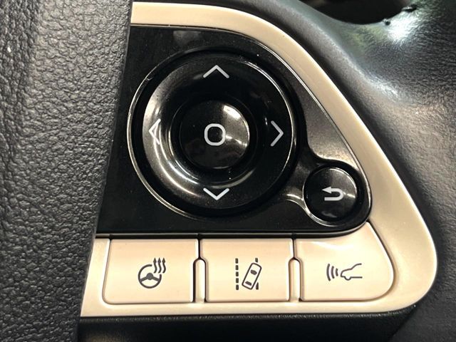 TOYOTA PRIUS PHV 2018