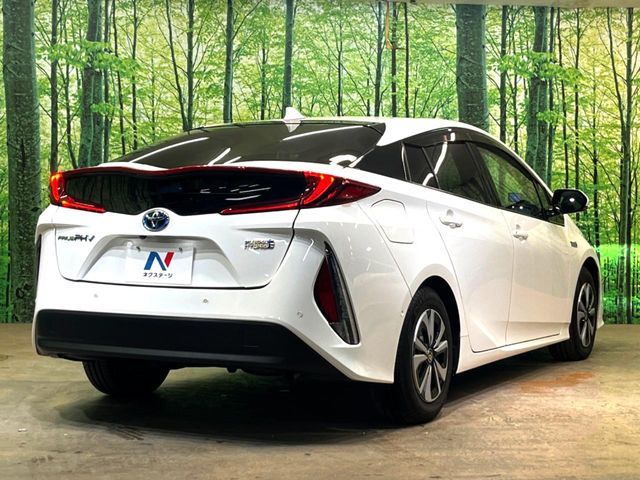 TOYOTA PRIUS PHV 2018