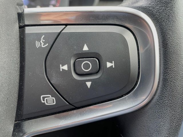 VOLVO VOLVO XC40 2021