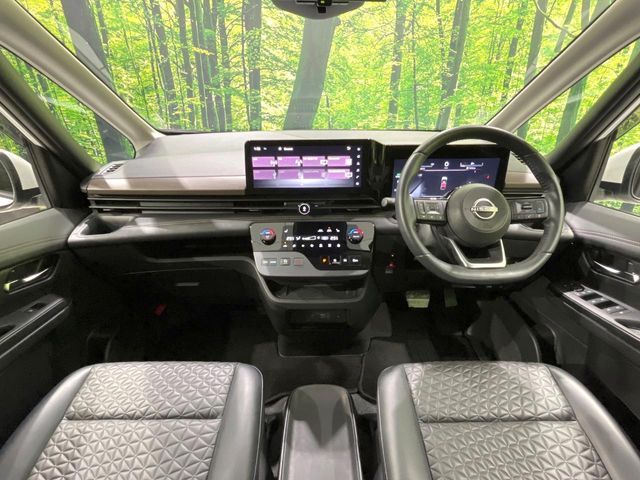 NISSAN SERENA  WG 2023