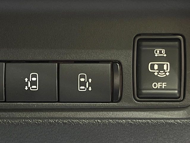 NISSAN SERENA  WG 2023