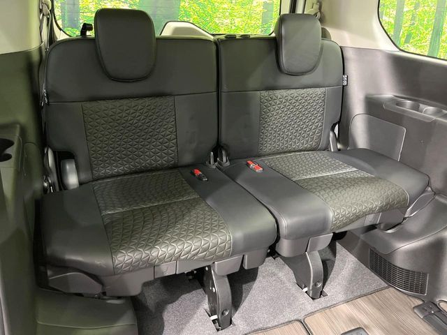 NISSAN SERENA  WG 2023