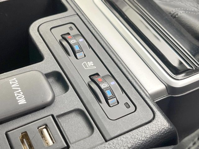 TOYOTA LANDCRUISER PRADO 2023