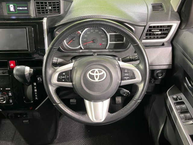 TOYOTA ROOMY 2018