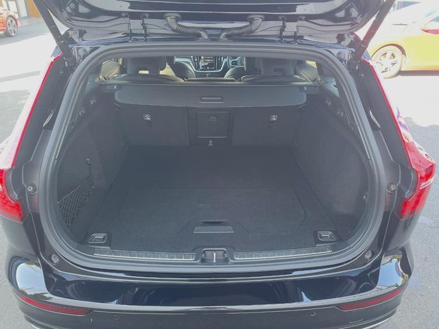 VOLVO VOLVO V60 2021