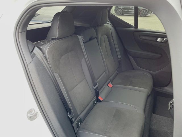 VOLVO VOLVO XC40 2024