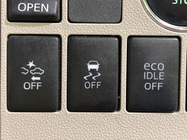 DAIHATSU TANTO 4WD 2013