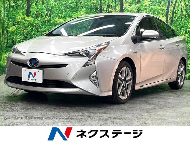 TOYOTA PRIUS 2016