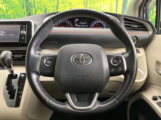 TOYOTA SIENTA 2016