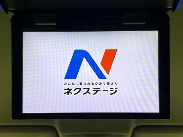 NISSAN ELGRAND  4WD 2011