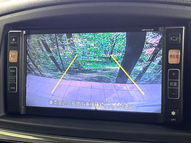 NISSAN ELGRAND  4WD 2011