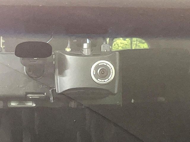 NISSAN ELGRAND  4WD 2011