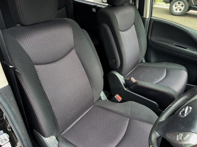 NISSAN SERENA  S-HYBRID 2013