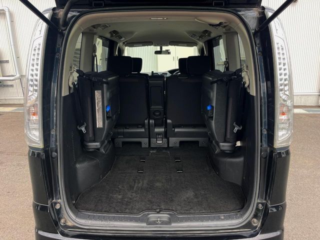 NISSAN SERENA  S-HYBRID 2013