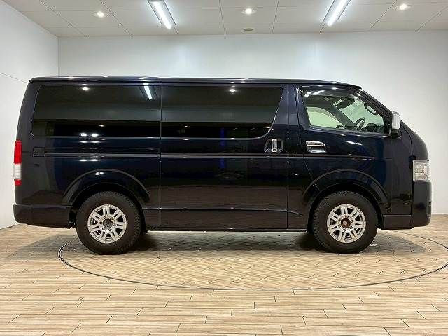 TOYOTA HIACE van 2WD 2022