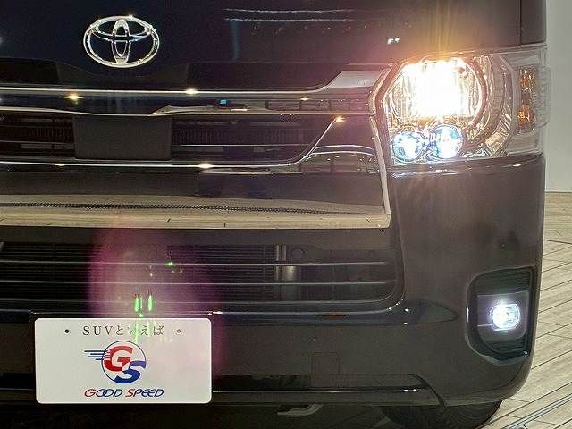 TOYOTA HIACE van 2WD 2022