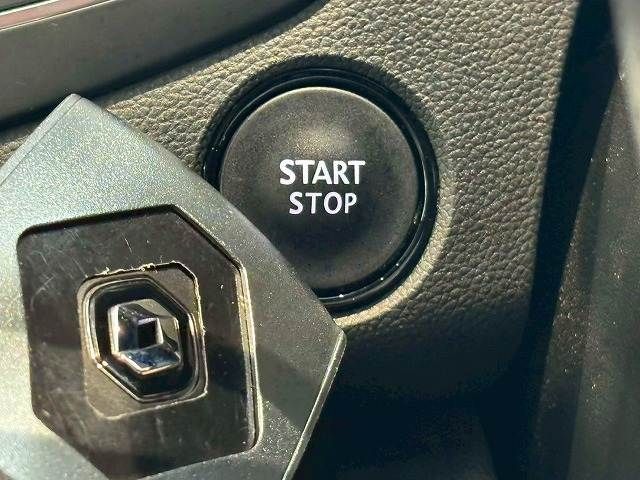 RENAULT RENAULT MEGANE hatchback 2019