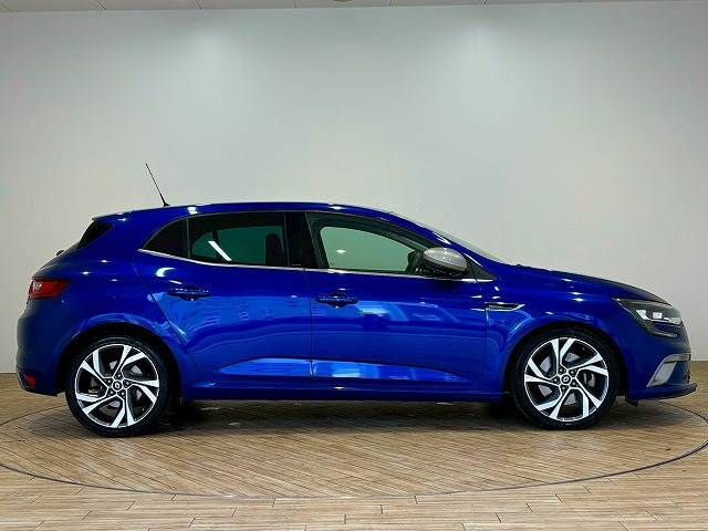 RENAULT RENAULT MEGANE hatchback 2019