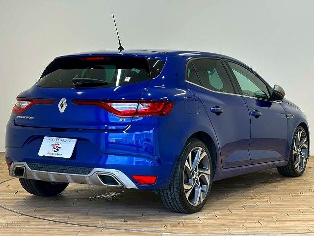 RENAULT RENAULT MEGANE hatchback 2019