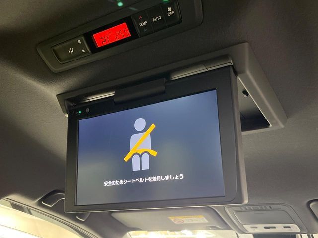 TOYOTA VOXY HYBRID 2020