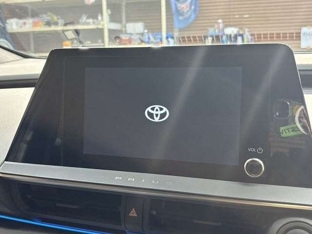 TOYOTA PRIUS 4WD 2023