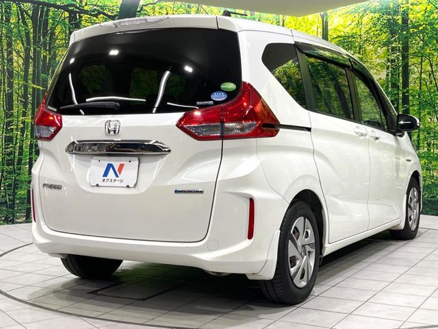 HONDA FREED HYBRID 2016
