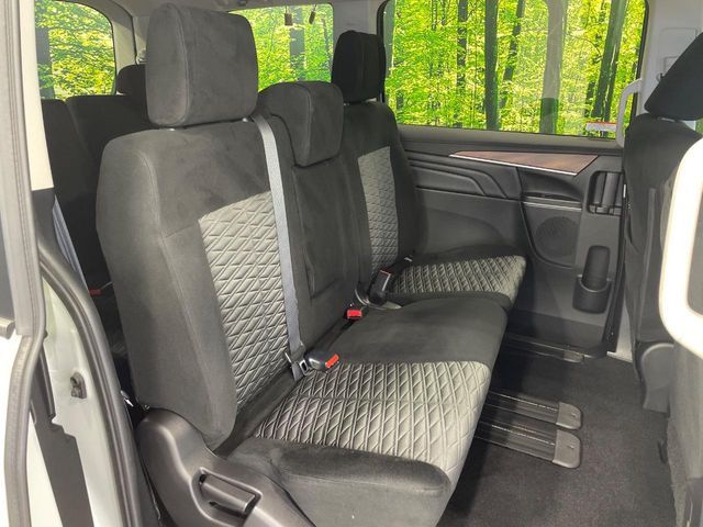 MITSUBISHI DELICA D:5 4WD 2024