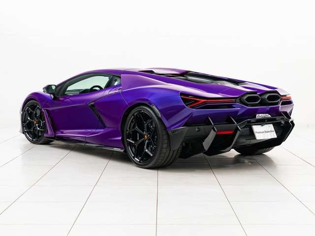 LAMBORGHINI LAMBORGHINI Revuelto 2024
