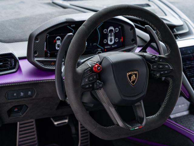 LAMBORGHINI LAMBORGHINI Revuelto 2024