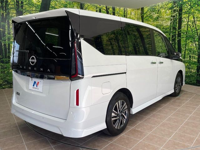NISSAN SERENA  WG 2023