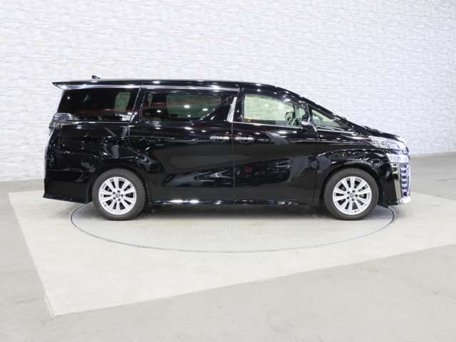 TOYOTA VELLFIRE 2018