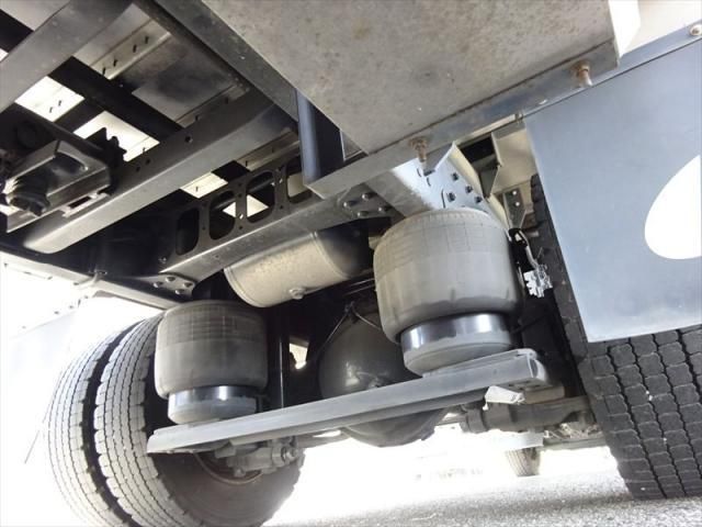 MITSUBISHI FUSOU FIGHTER 2014