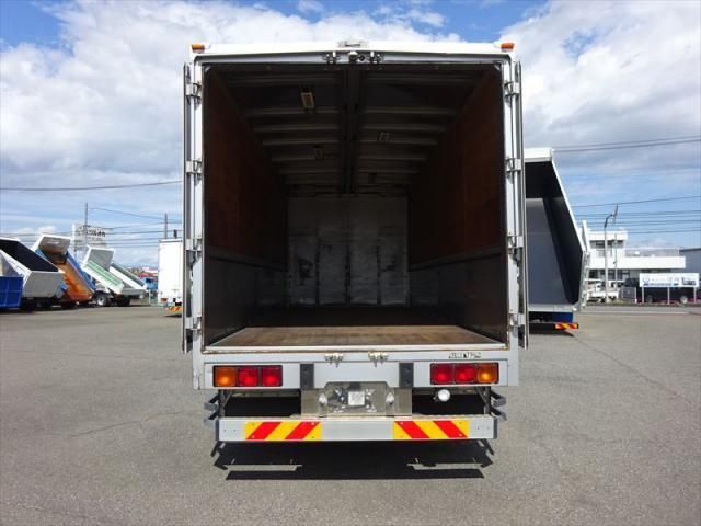 MITSUBISHI FUSOU FIGHTER 2014