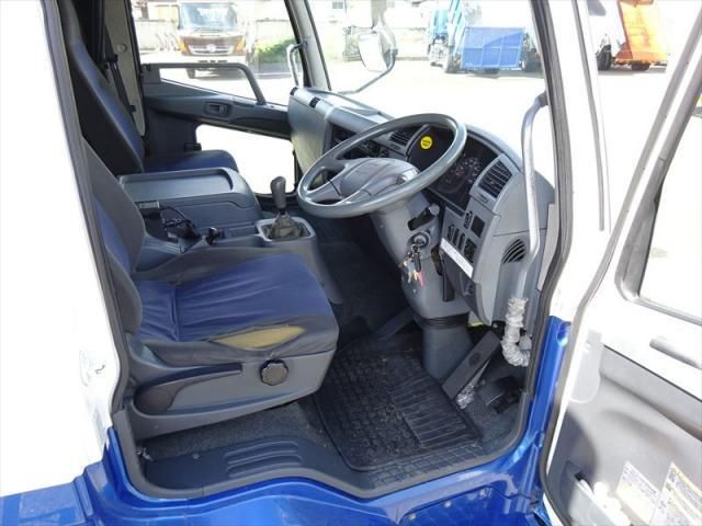 MITSUBISHI FUSOU FIGHTER 2014