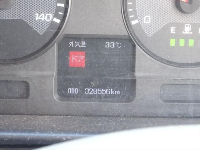 MITSUBISHI FUSOU FIGHTER 2014