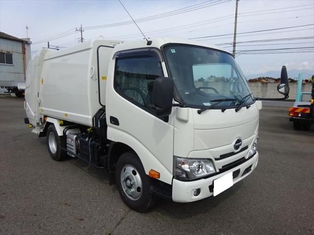 HINO DUTRO 2025