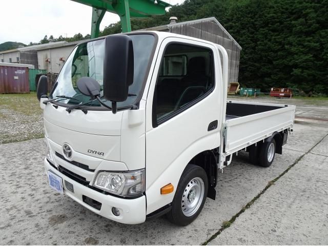 TOYOTA DYNA 2025